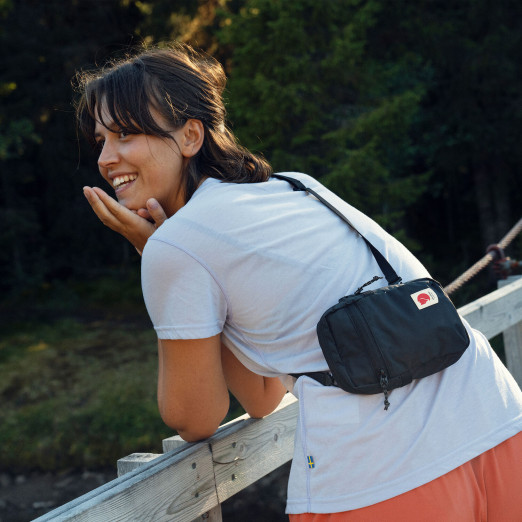 High Coast Pocket - Rowan Red
