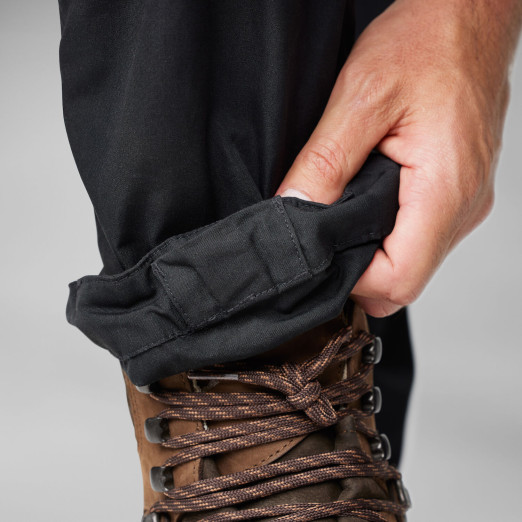 Vidda Pro Ventilated Trs M - Dark Grey-Black